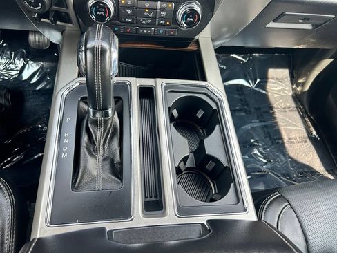 Used 2017 Ford F150 Lariat w/ Equipment Group 502A Luxury AWD/4WD image 25