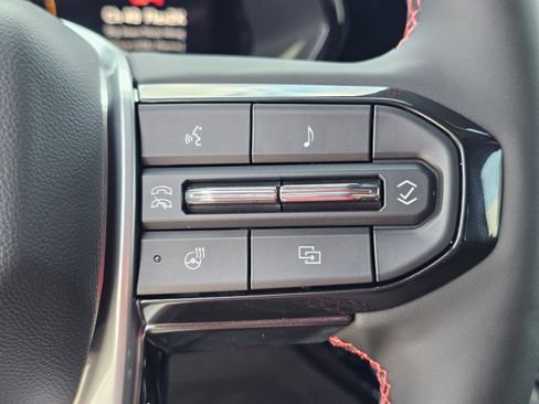 New 2025 Chevrolet Colorado Z71 w/ Z71 Convenience Package 2 image 22