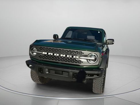 Certified 2025 Ford Bronco Badlands image 8