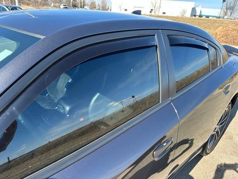 Used 2018 Dodge Charger GT image 31