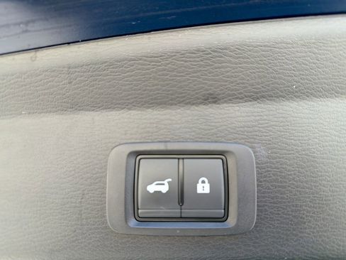 Used 2024 Mitsubishi Outlander SE image 38