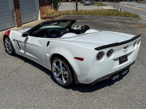 Used 2010 Chevrolet Corvette Grand Sport w/ Preferred Equipment Group RWD image 19