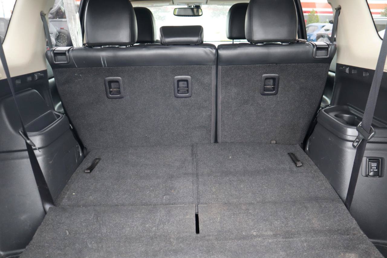 Used 2019 Mitsubishi Outlander SEL AWD/4WD image 42
