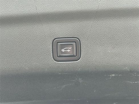 Used 2021 GMC Yukon AT4 w/ AT4 Premium Package image 36