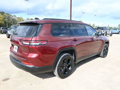 Used 2023 Jeep Grand Cherokee L Laredo image 6