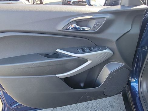 Used 2024 Chevrolet Trax LS w/ Driver Confidence Package image 19