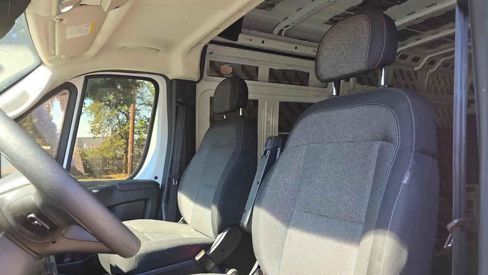 Used 2023 RAM ProMaster 2500 FWD image 21