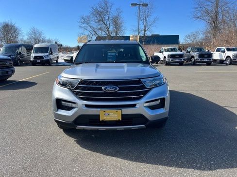 Certified 2021 Ford Explorer XLT w/ Equipment Group 202A image 30