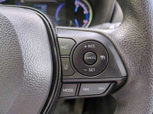 Used 2025 Toyota RAV4 XLE image 24