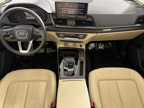 Used 2023 Audi Q5 2.0T Premium w/ Convenience Package AWD/4WD image 12