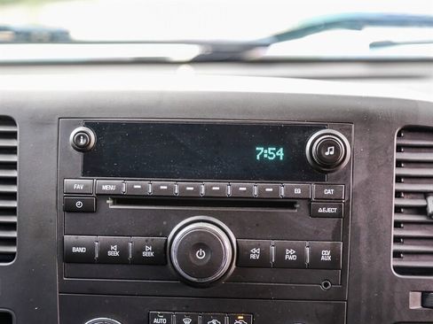 Used 2012 Chevrolet Silverado 1500 LT image 21