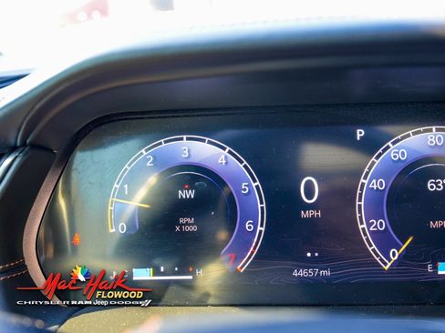 Used 2022 Jeep Grand Cherokee L Summit w/ Luxury Tech Group V image 30