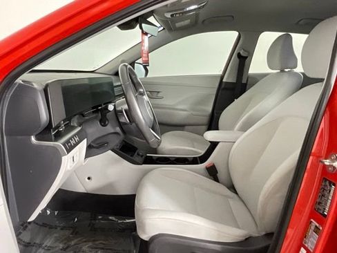 Used 2024 Hyundai Kona SEL w/ Convenience Package FWD image 10