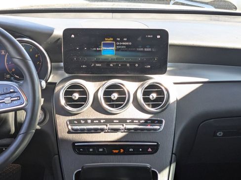 Certified 2022 Mercedes-Benz GLC 300 4MATIC image 5