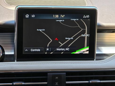 Used 2022 Lincoln Corsair FWD w/ Premium Package image 9