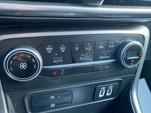 Used 2022 Ford EcoSport SE w/ Interior Protection Package image 33