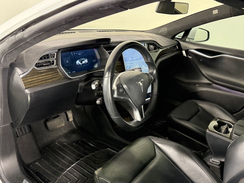 Used 2016 Tesla Model S 70D image 4