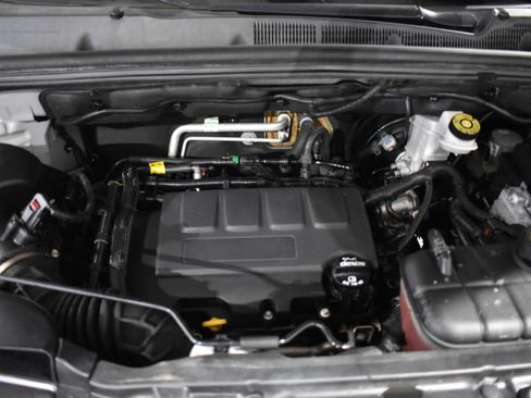 Used 2020 Chevrolet Trax LT w/ Sun & Sound Package image 34