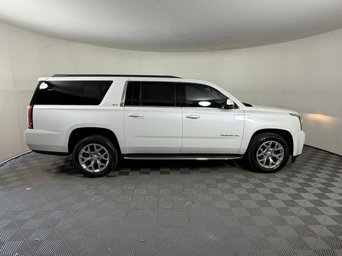 Used 2017 GMC Yukon XL SLT w/ Open Road Package RWD image 8