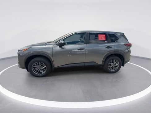 Certified 2026 Nissan Rogue S AWD/4WD image 5