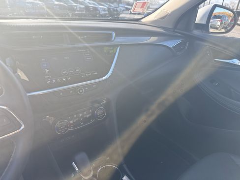 Used 2022 Buick Encore GX Essence w/ Experience Buick Package image 22