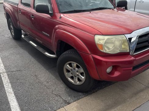 Used 2007 Toyota Tacoma PreRunner image 1