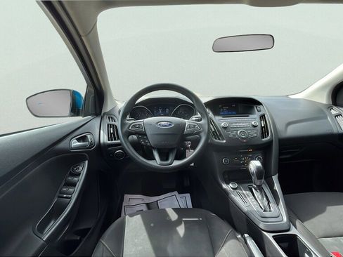 Used 2015 Ford Focus SE FWD image 11