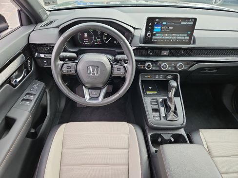 Used 2024 Honda CR-V Sport Touring image 11