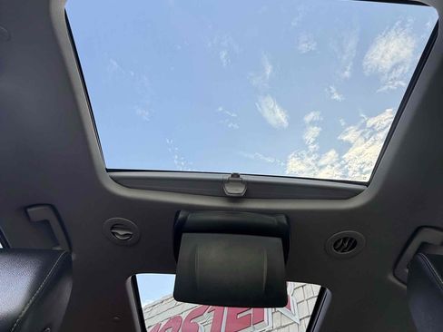 Used 2018 Chevrolet Traverse Premier image 74