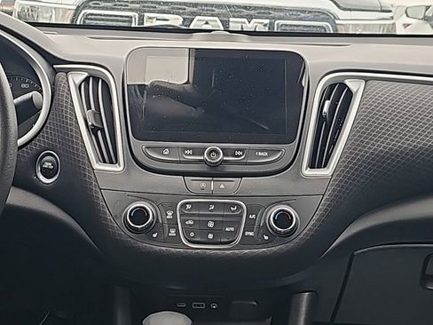 Used 2023 Chevrolet Malibu LT image 5