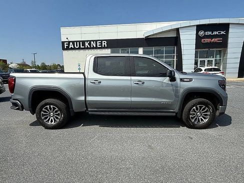 Used 2023 GMC Sierra 1500 AT4 w/ AT4 Premium Package AWD/4WD image 2