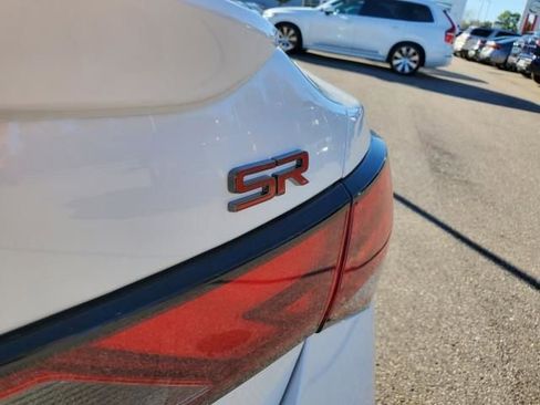 New 2025 Nissan Sentra SR image 17