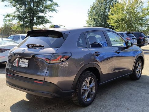 New 2026 Honda HR-V LX image 4