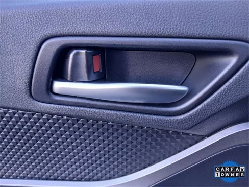 Used 2021 Toyota C-HR LE image 25