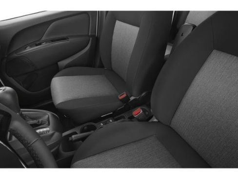 Used 2018 RAM ProMaster City SLT w/ Lights & Wheels Group image 18