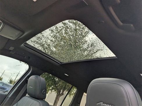 New 2026 Buick Enclave Avenir w/ Super Cruise Package image 19