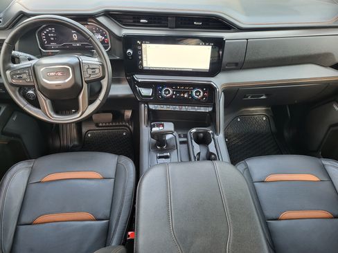 Used 2024 GMC Sierra 1500 AT4 w/ Technology Package AWD/4WD image 23