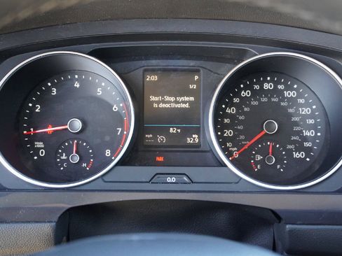 Used 2020 Volkswagen Tiguan SE image 20