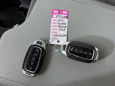 Used 2021 Hyundai Palisade SEL w/ Premium Package AWD/4WD image 4