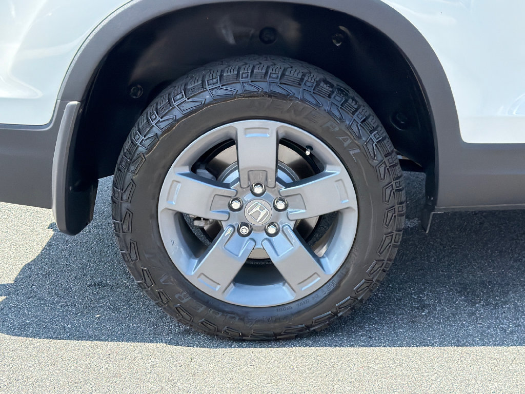 Used 2025 Honda Ridgeline TrailSport image 19