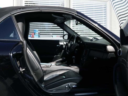 Used 2006 Porsche 911 Carrera 4 image 37