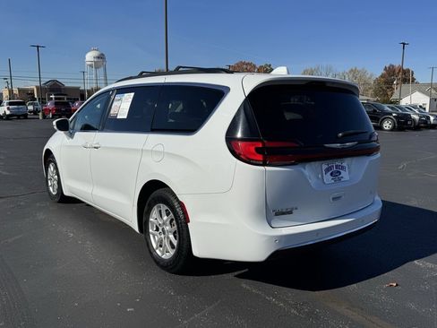 Used 2022 Chrysler Pacifica Touring-L image 27