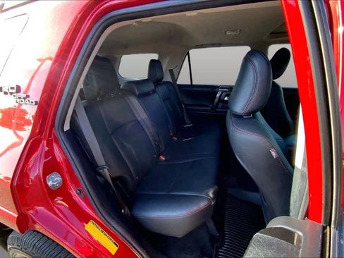 Used 2022 Toyota 4Runner TRD Off-Road Premium w/ Moonroof Package AWD/4WD image 20