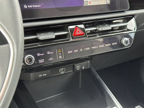 New 2026 Kia Niro Wind image 21