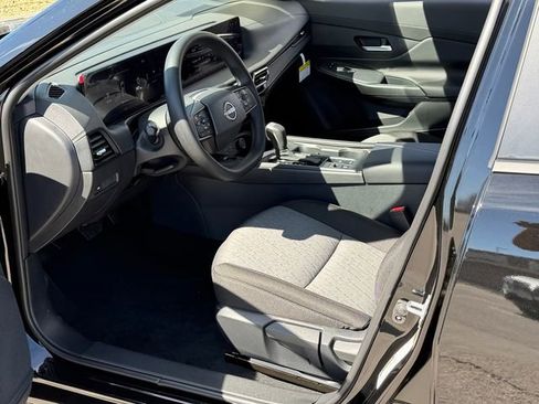 New 2026 Nissan Sentra SV FWD image 11