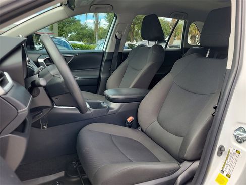 Used 2025 Toyota RAV4 LE image 16