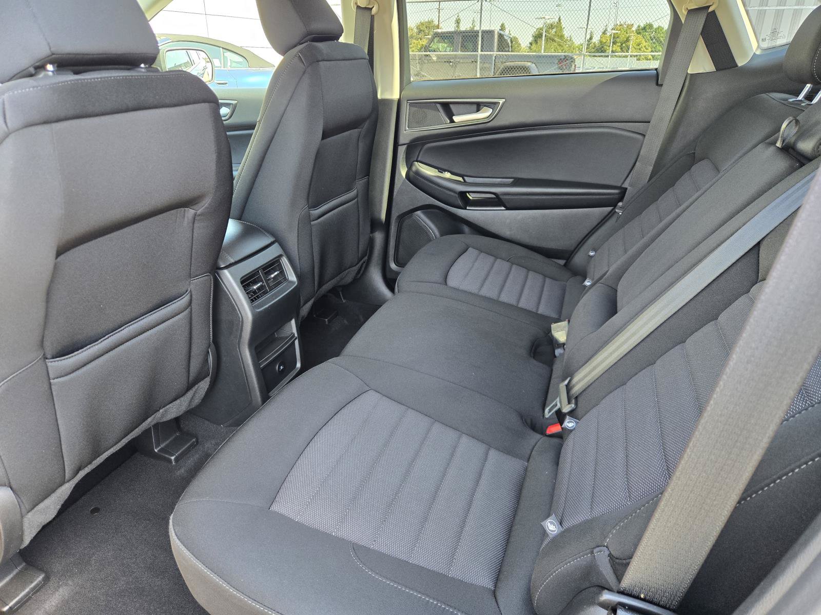 Used 2023 Ford Edge SE w/ Black Appearance Package AWD/4WD image 25