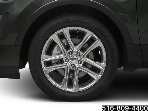 Used 2016 Ford Explorer XLT w/ Equipment Group 202A AWD/4WD image 12