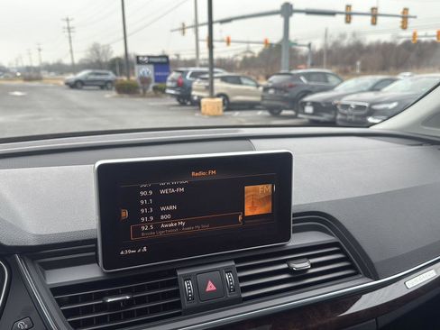 Used 2018 Audi Q5 2.0T Premium Plus w/ Premium Plus Package image 10