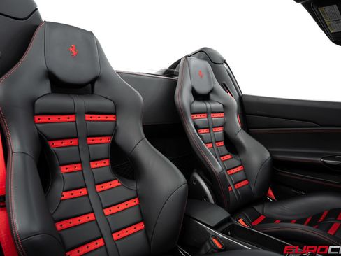 Used 2018 Ferrari 488 Spider RWD image 43